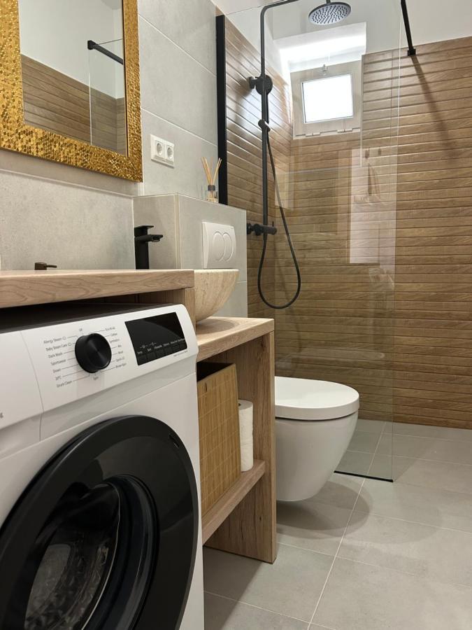 Zio Nino Apartment Sutomiscica Ngoại thất bức ảnh