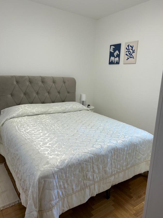 Zio Nino Apartment Sutomiscica Ngoại thất bức ảnh